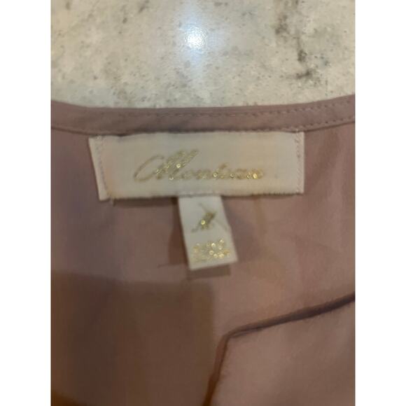 Sleeveless pink blouse - Picture 3 of 5